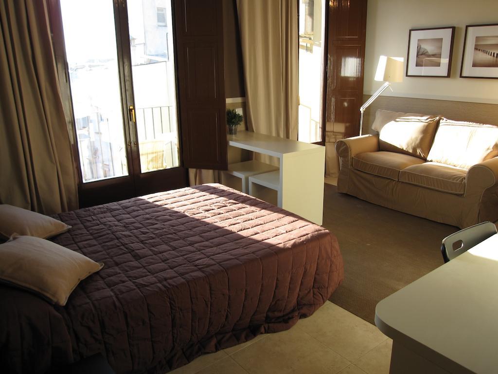 Apartments Hhb Barcelona Room photo