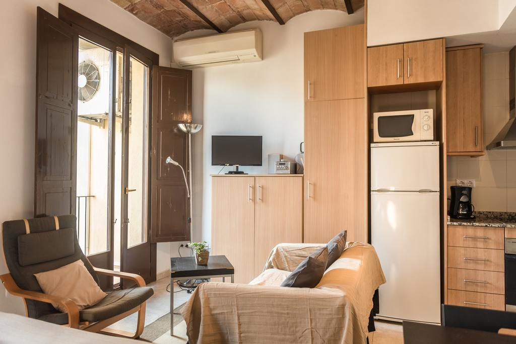 Apartments Hhb Barcelona Exterior photo