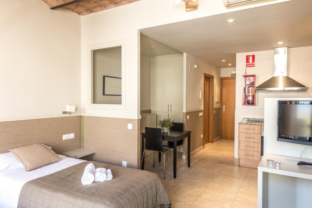 Apartments Hhb Barcelona Exterior photo